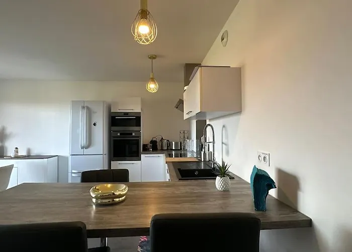 5 Min Des Plages - Appt 2 A Casa Bella Apartment *