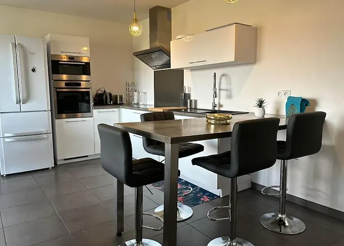 5 Min Des Plages - Appt 2 A Casa Bella Apartment