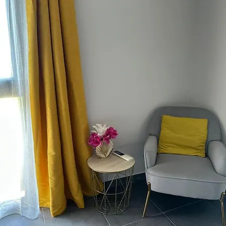 5 Min Des Plages - Appt 2 A Casa Bella 아파트 *
